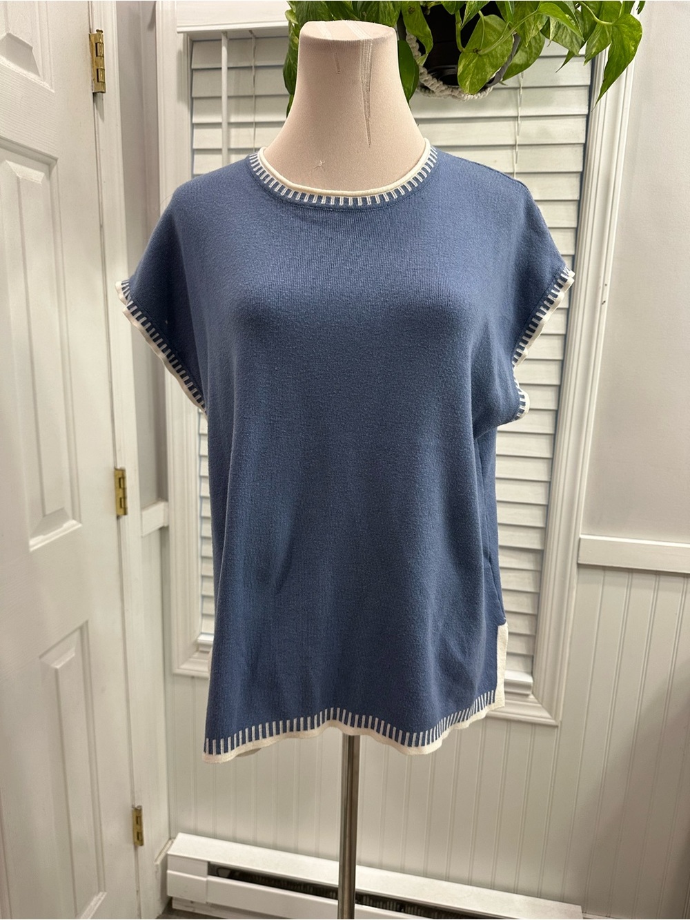 Blue Knit Short-Sleeve Sweater Top with White Trim